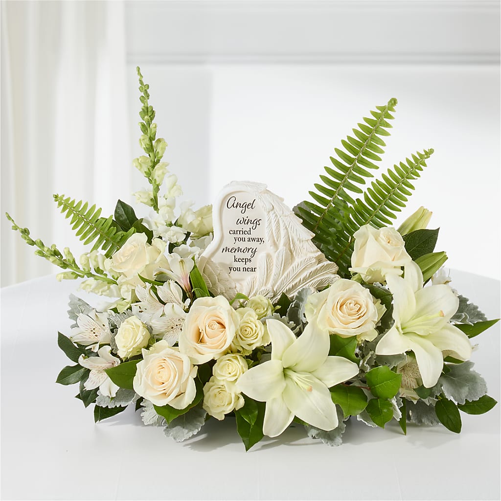 Holding You Close Arrangement – La Maison De Fleur, Pierre Part LA