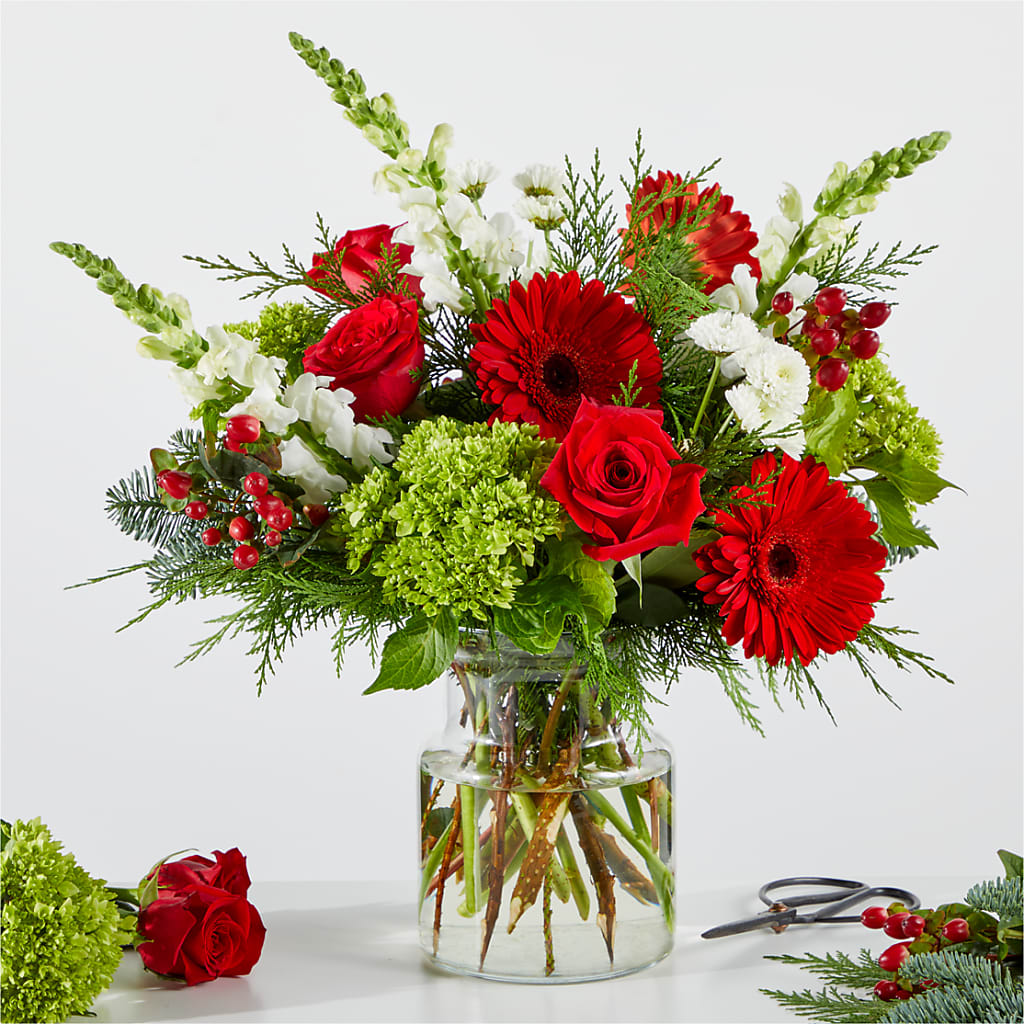 Merry Moment Bouquet – A Florist Original – La Maison De Fleur, Pierre Part LA