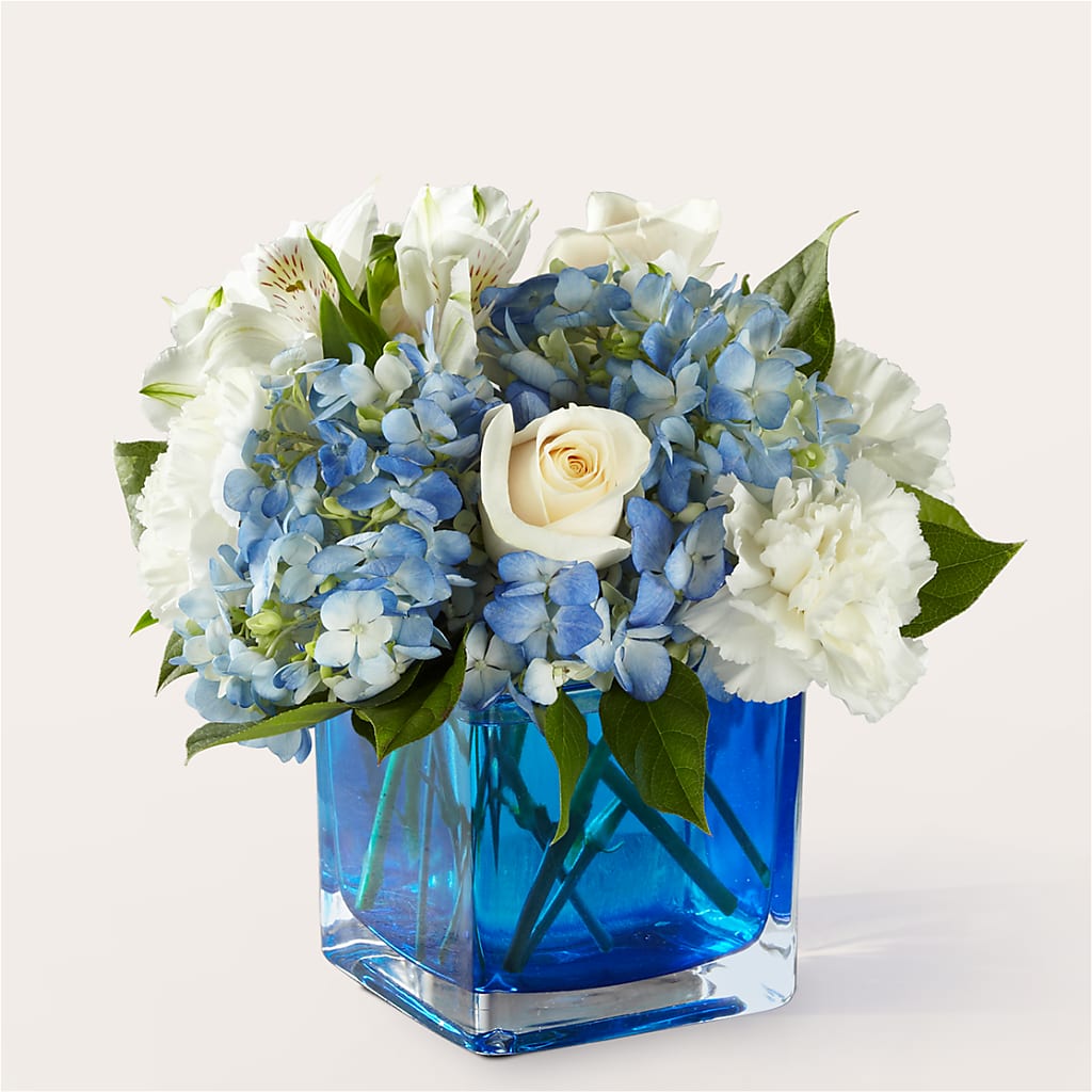Soothing Waters Bouquet – La Maison De Fleur, Pierre Part LA