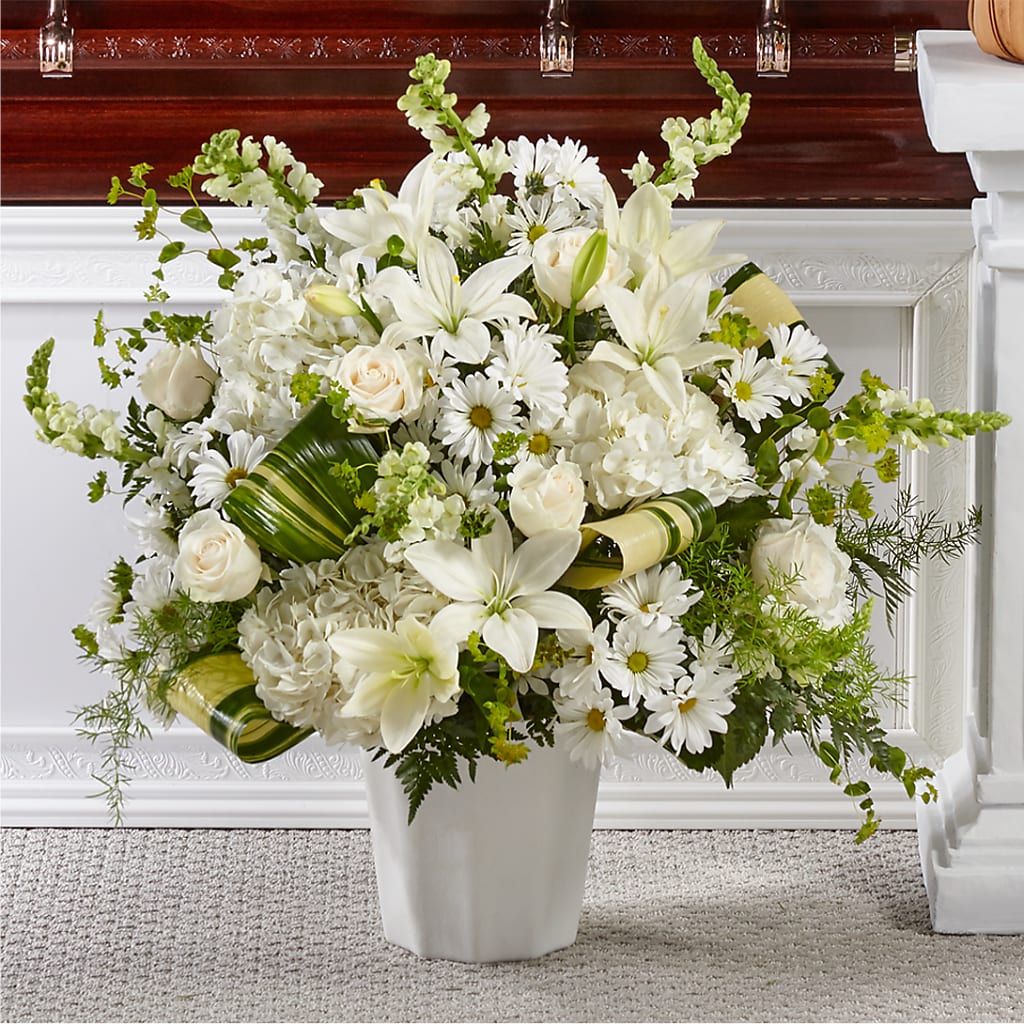 Thoughts of Tranquility Floor Basket – La Maison De Fleur, Pierre Part LA