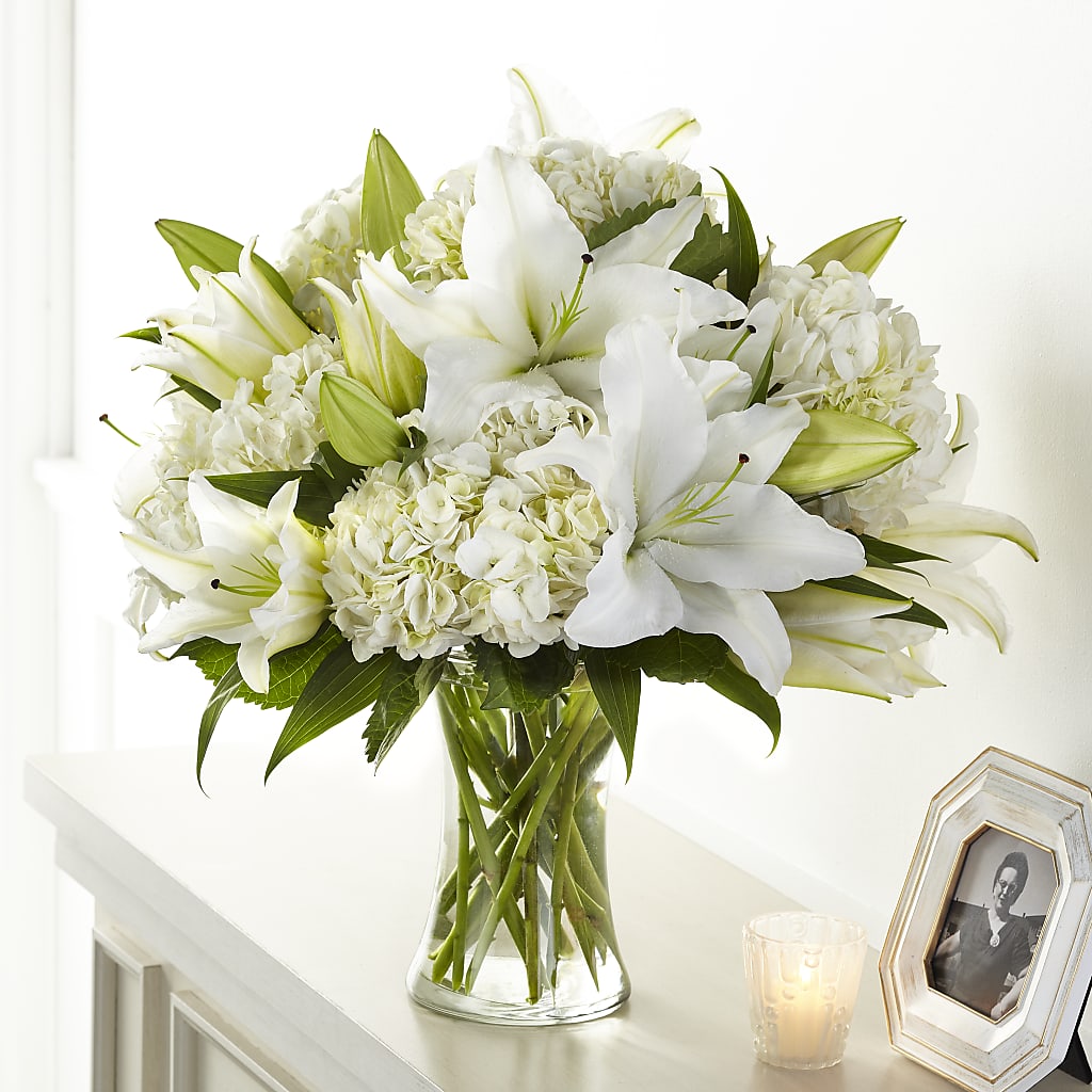 Compassionate Lily Bouquet – La Maison De Fleur, Pierre Part LA