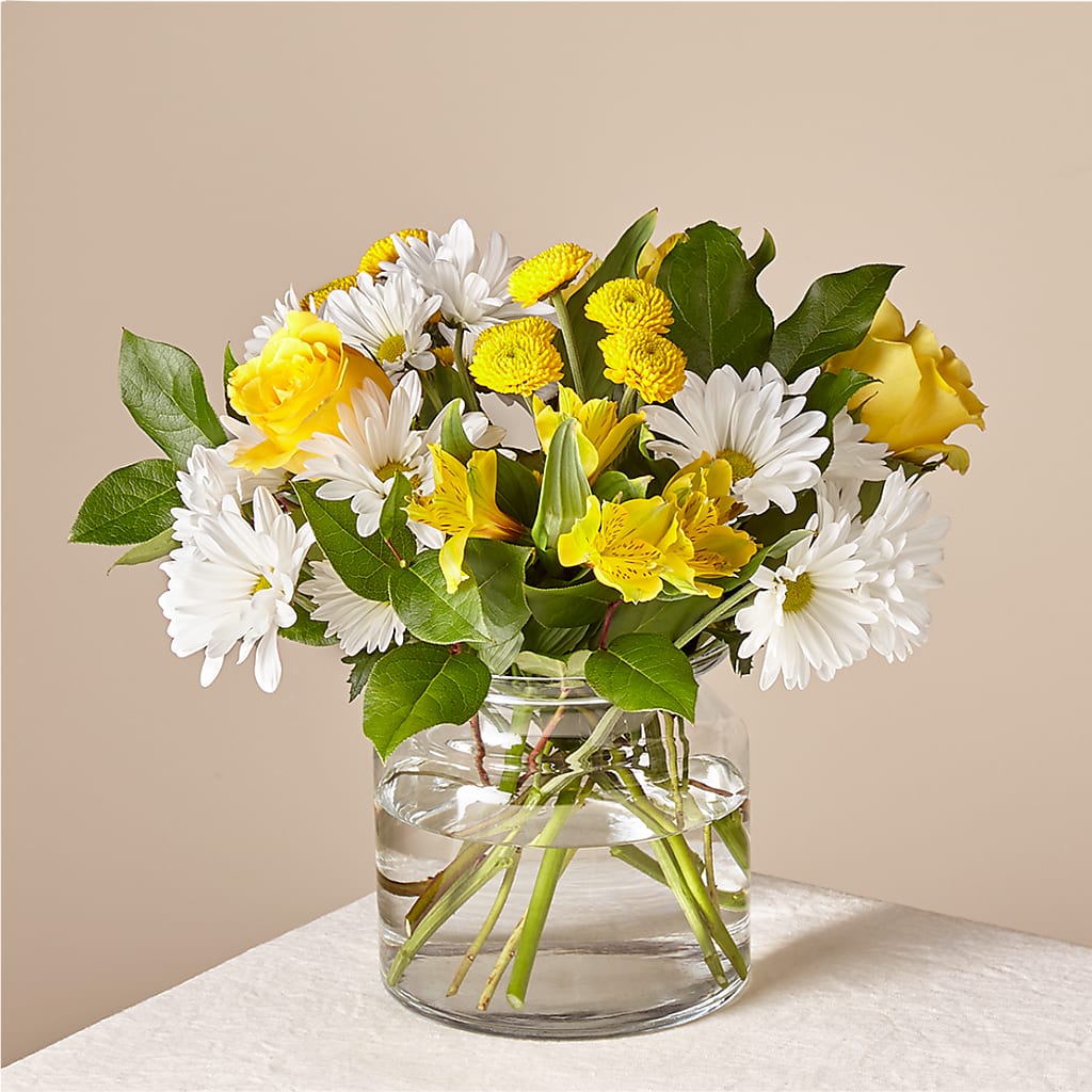 Sunny Sentiments Bouquet – La Maison De Fleur, Pierre Part LA
