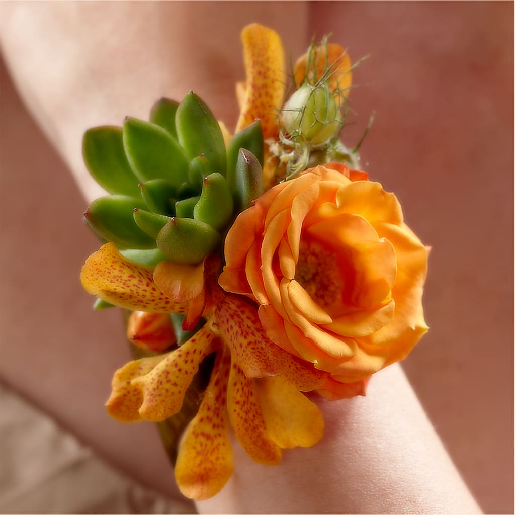 Irresistible Love Wrist Corsage – La Maison De Fleur, Pierre Part LA