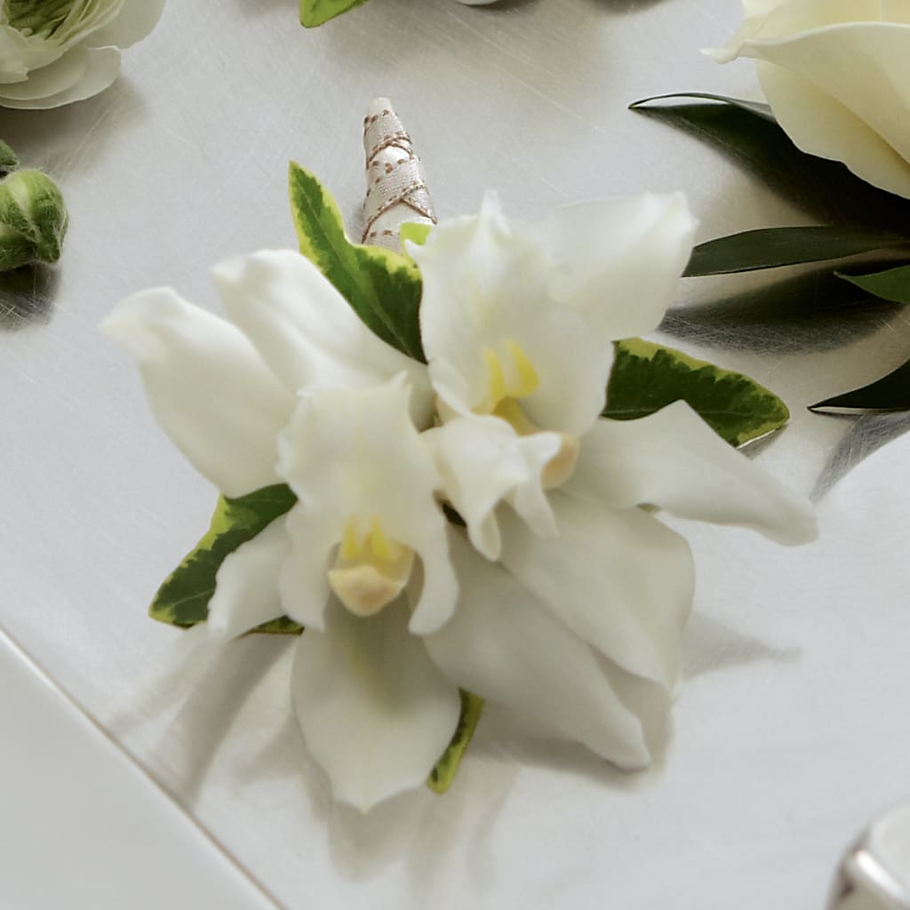White Mini Cymbidium Boutonniere – La Maison De Fleur, Pierre Part LA
