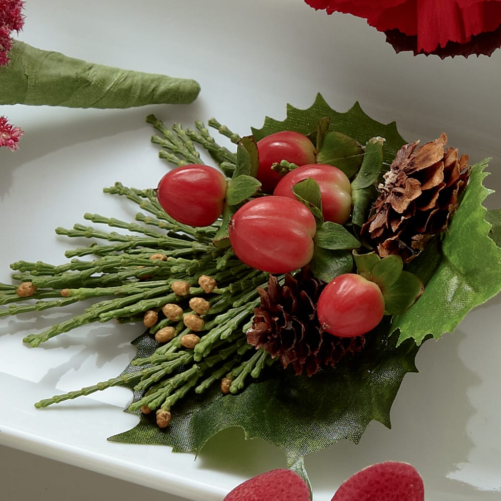 Red Berry Boutonniere – La Maison De Fleur, Pierre Part LA