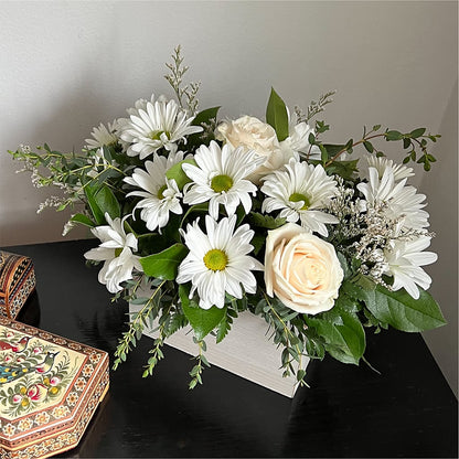 Fresh Linen Box Bouquet –  La Maison De Fleur, Pierre Part LA