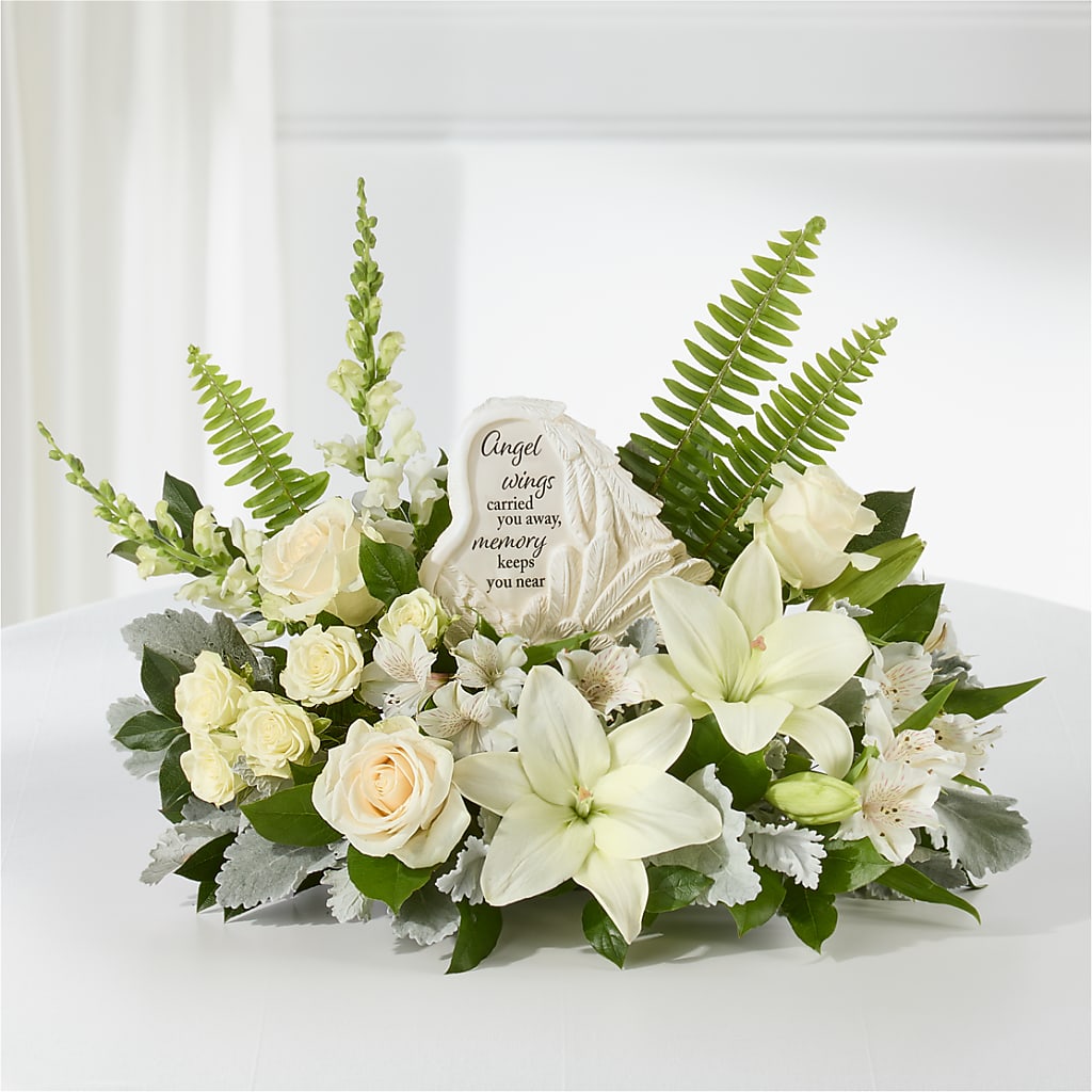 Holding You Close Arrangement –  La Maison De Fleur, Pierre Part LA