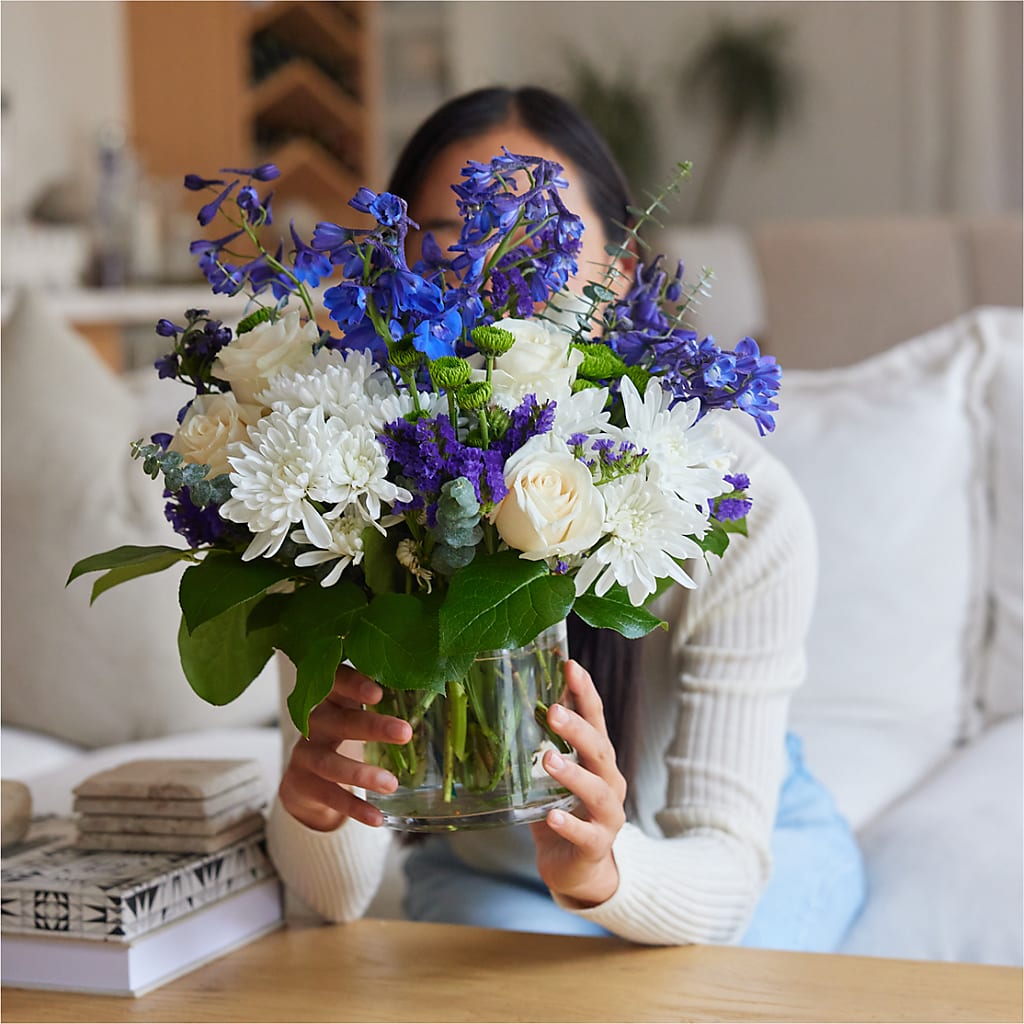 Cerulean Waves Bouquet –  La Maison De Fleur, Pierre Part LA