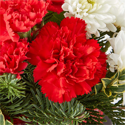 Christmas Market Bouquet –  La Maison De Fleur, Pierre Part LA